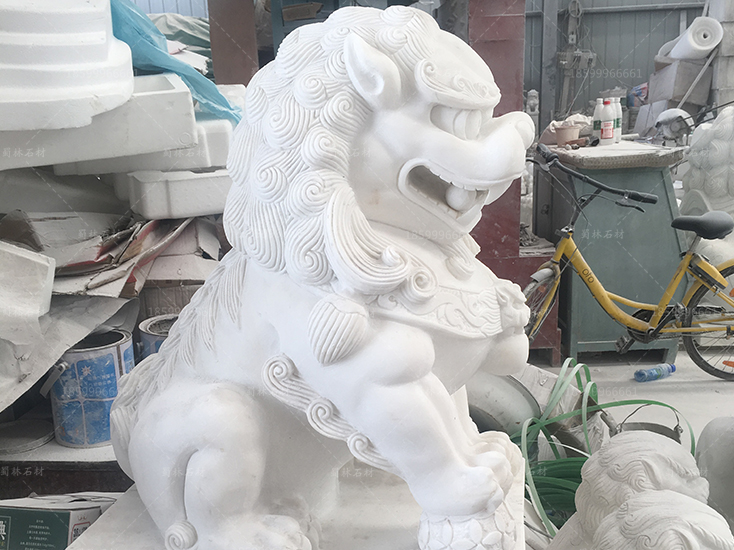 /uploads/allimg/211211/1-211211220635.jpg雕塑